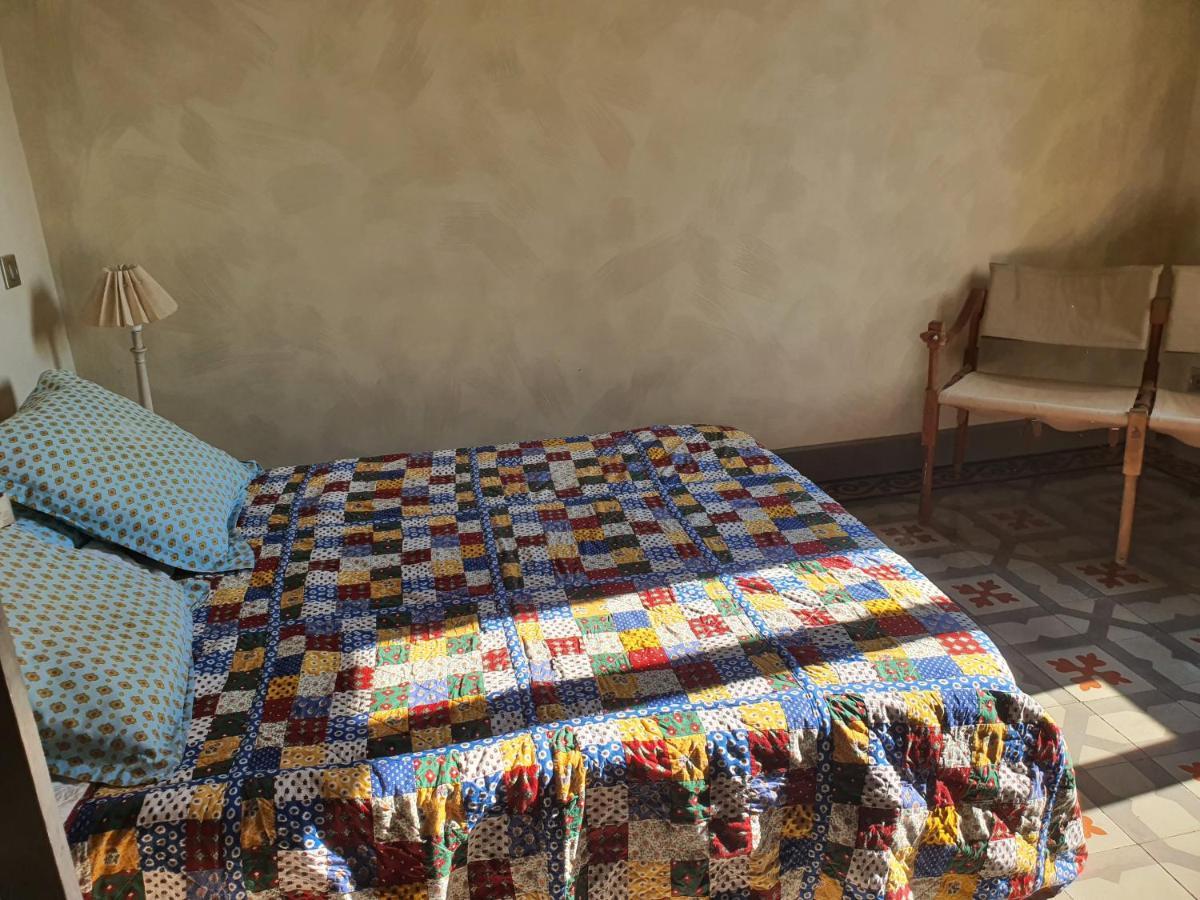 Manoir En Crau Hotel Arles Kültér fotó