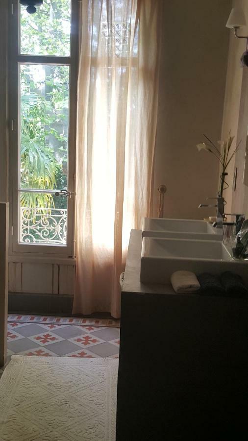 Manoir En Crau Hotel Arles Kültér fotó