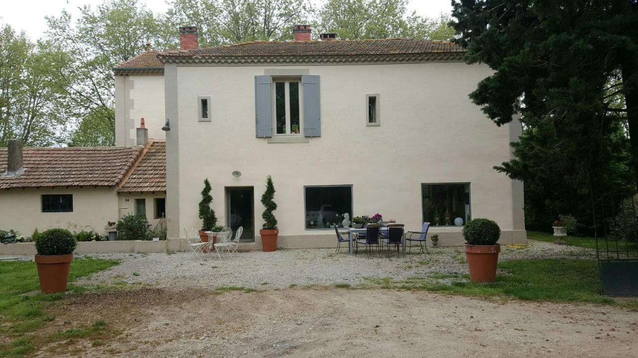 Manoir En Crau Hotel Arles Kültér fotó